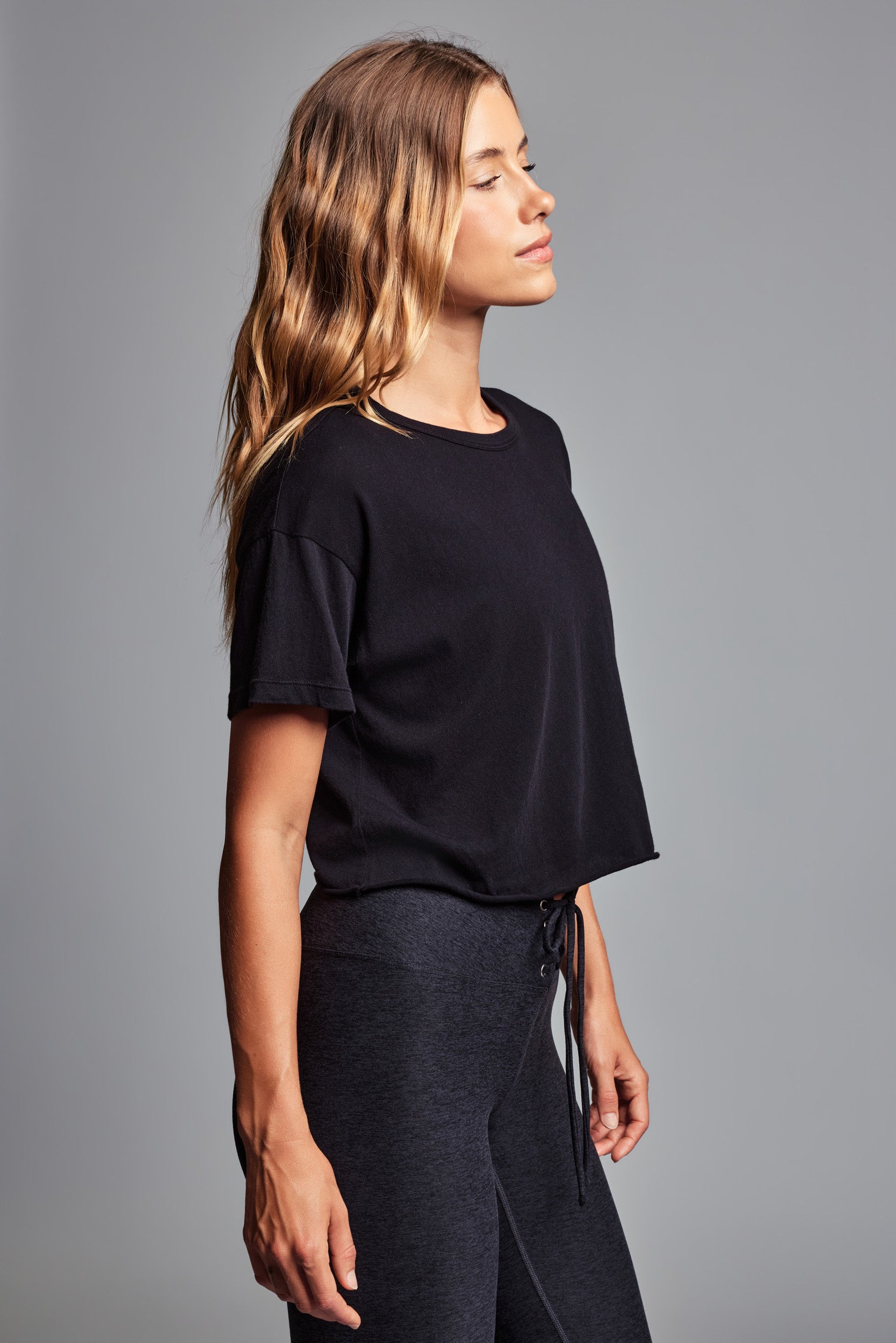 Cropped Tee