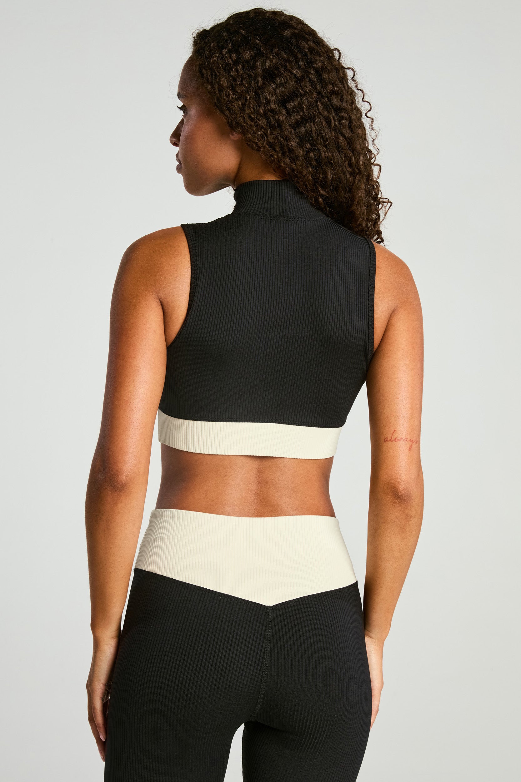 Ribbed Contrast Bodhi Bra - Year of Ours