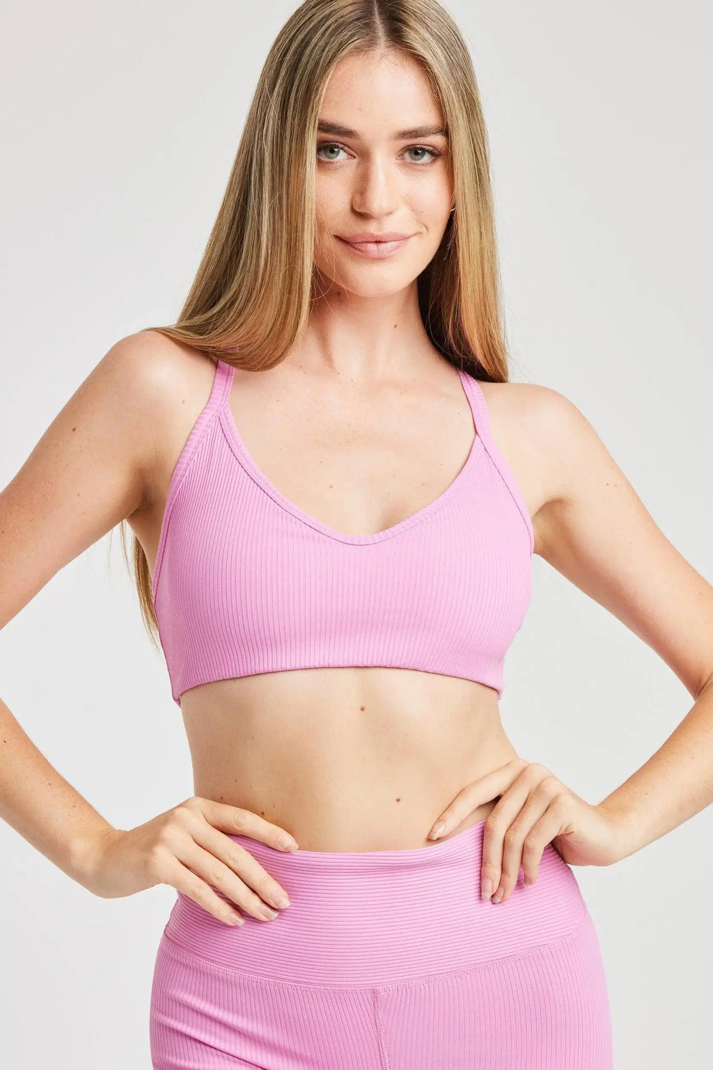 Year of Ours Thermal Cutout Bra - Black/Rose Violet – TransformColorado