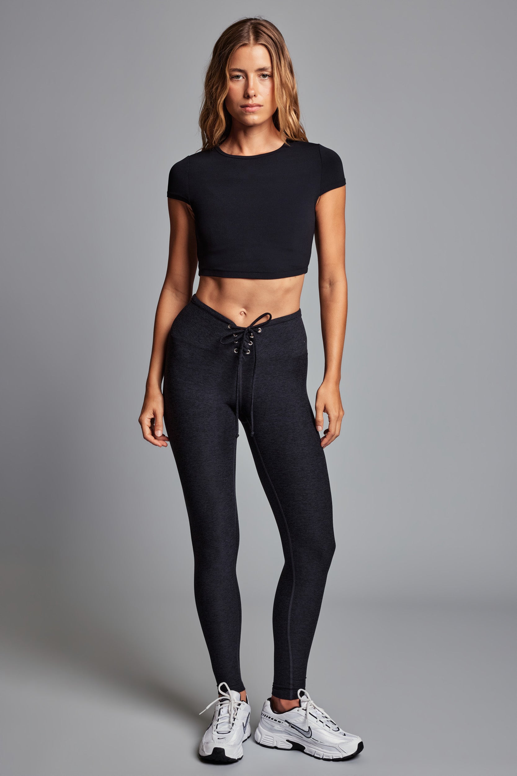 Studio Cropped Active Tee