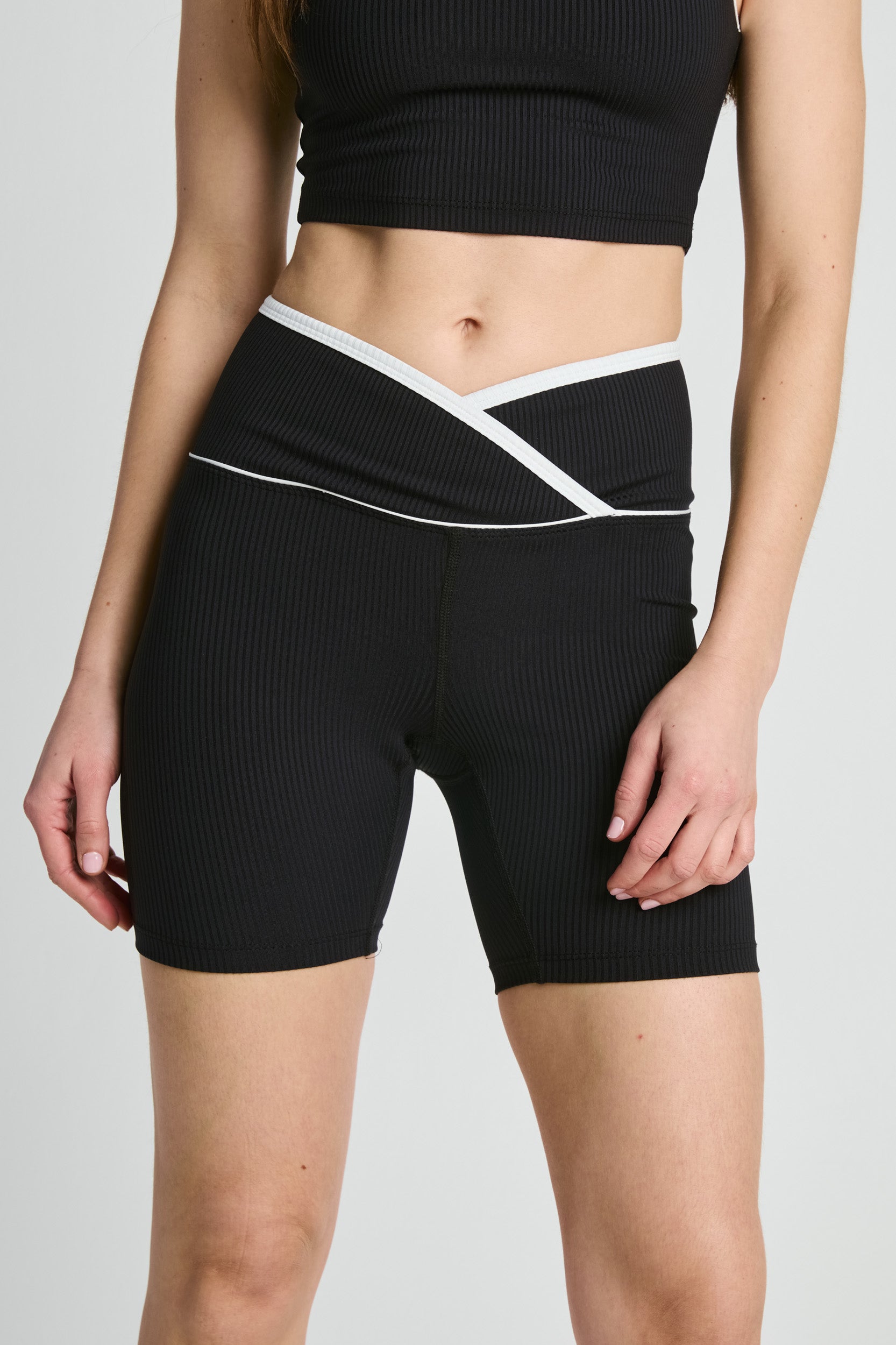 Ribbed Two Tone Veronica Short - Year of Ours