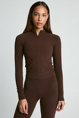 Studio Pull Over