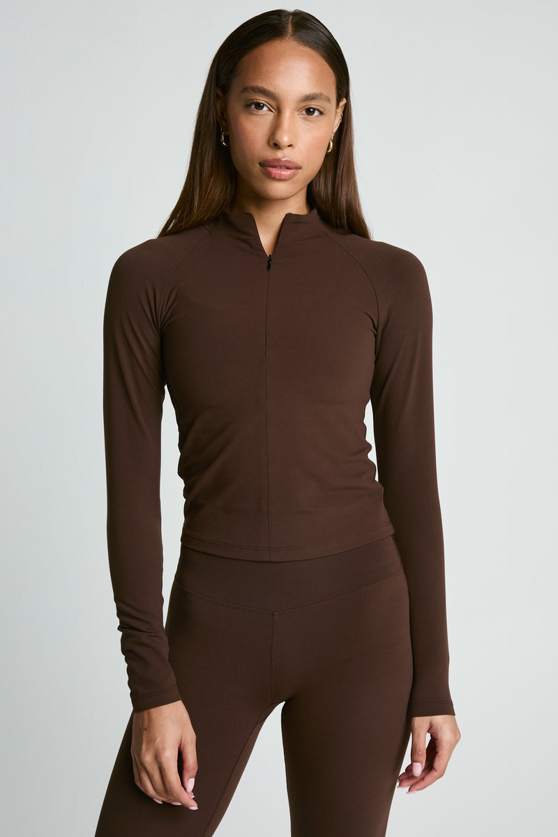 Studio Pull Over