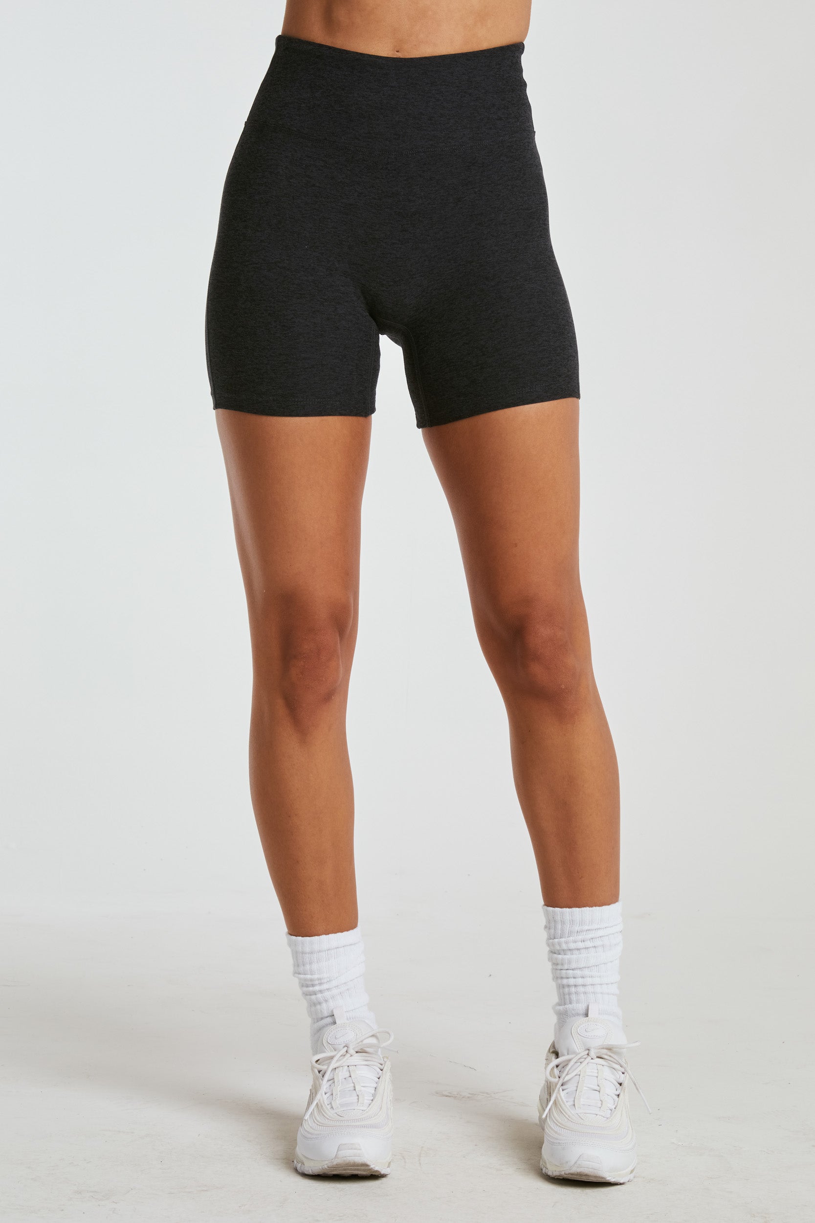 Stretch Sculpt Short - Year of Ours