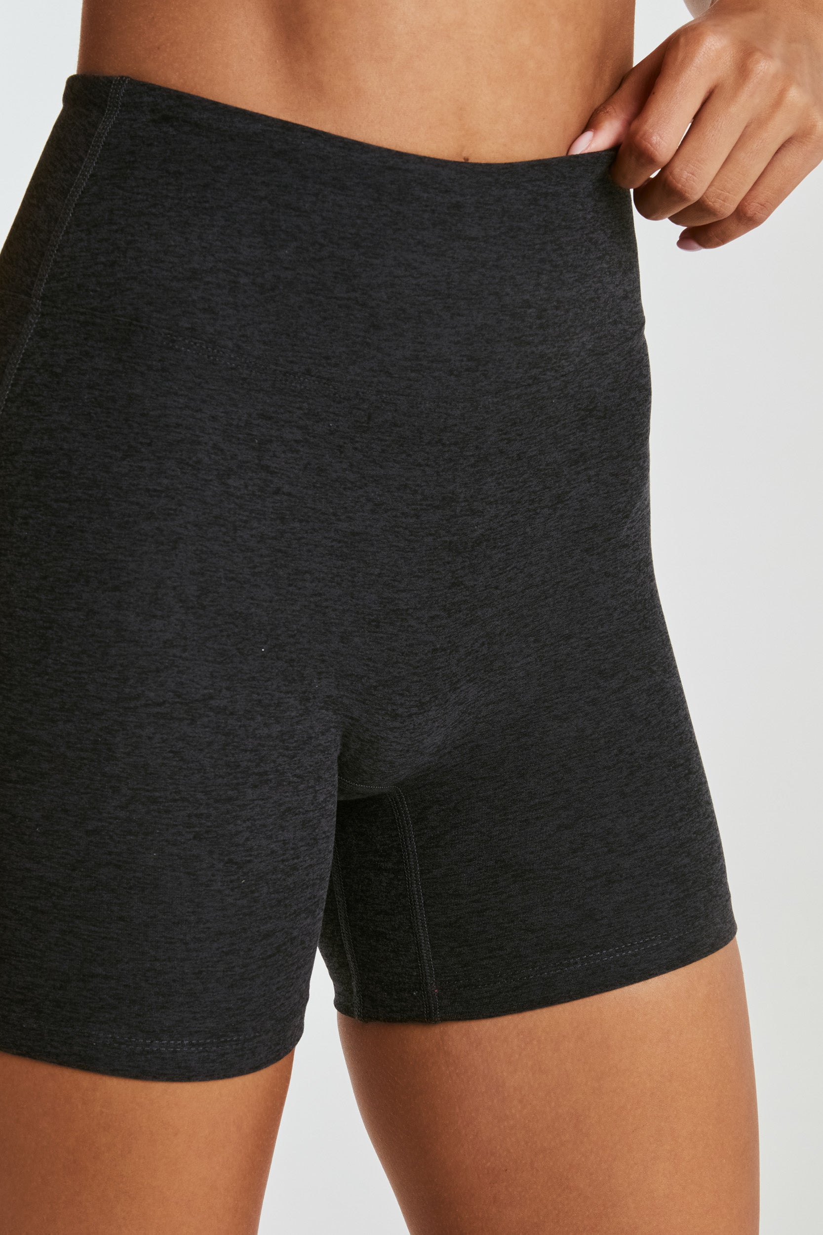 Stretch Sculpt Short - Year of Ours