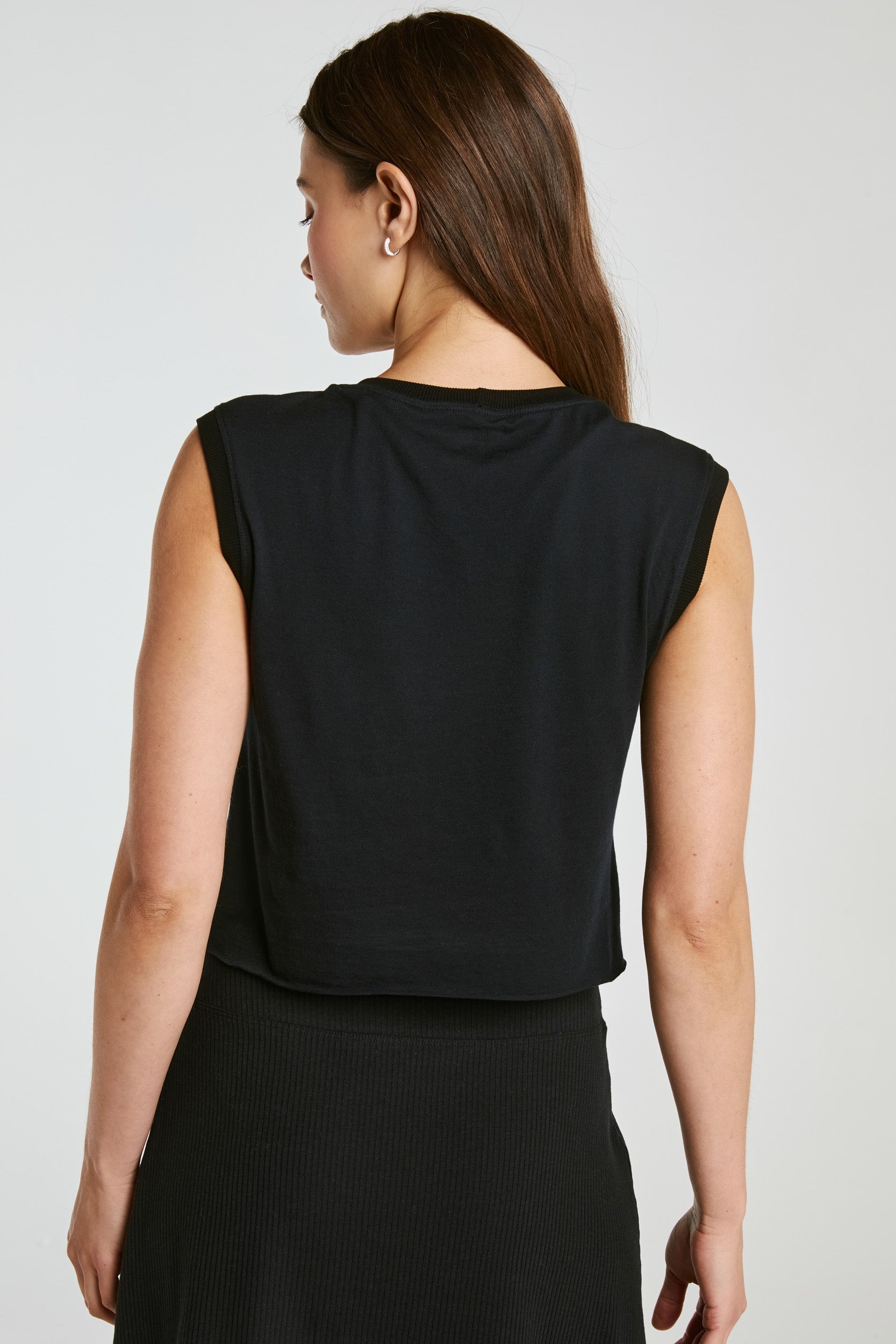 Cropped Model Muscle - Year of Ours