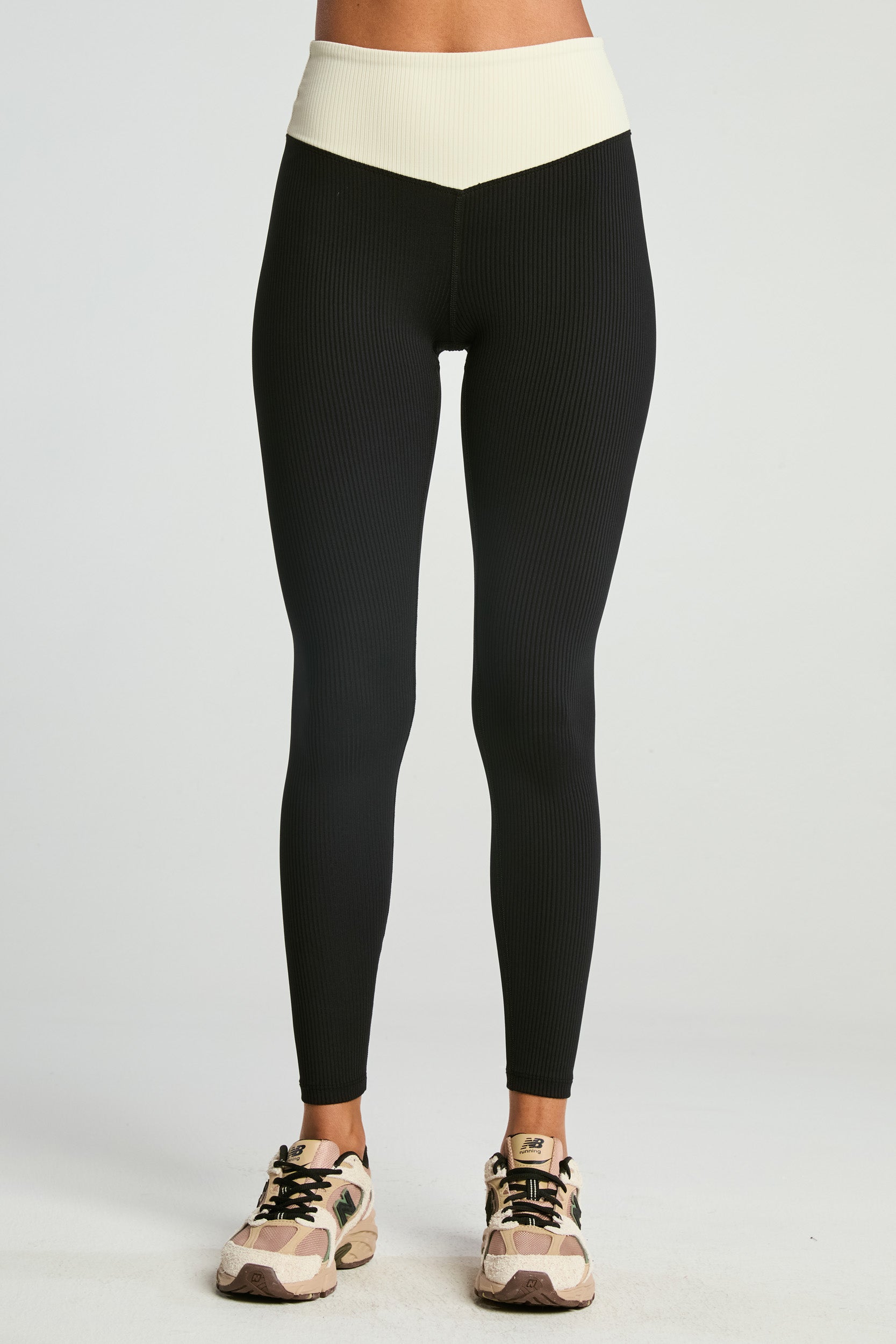 Ribbed Two Tone Dip Legging