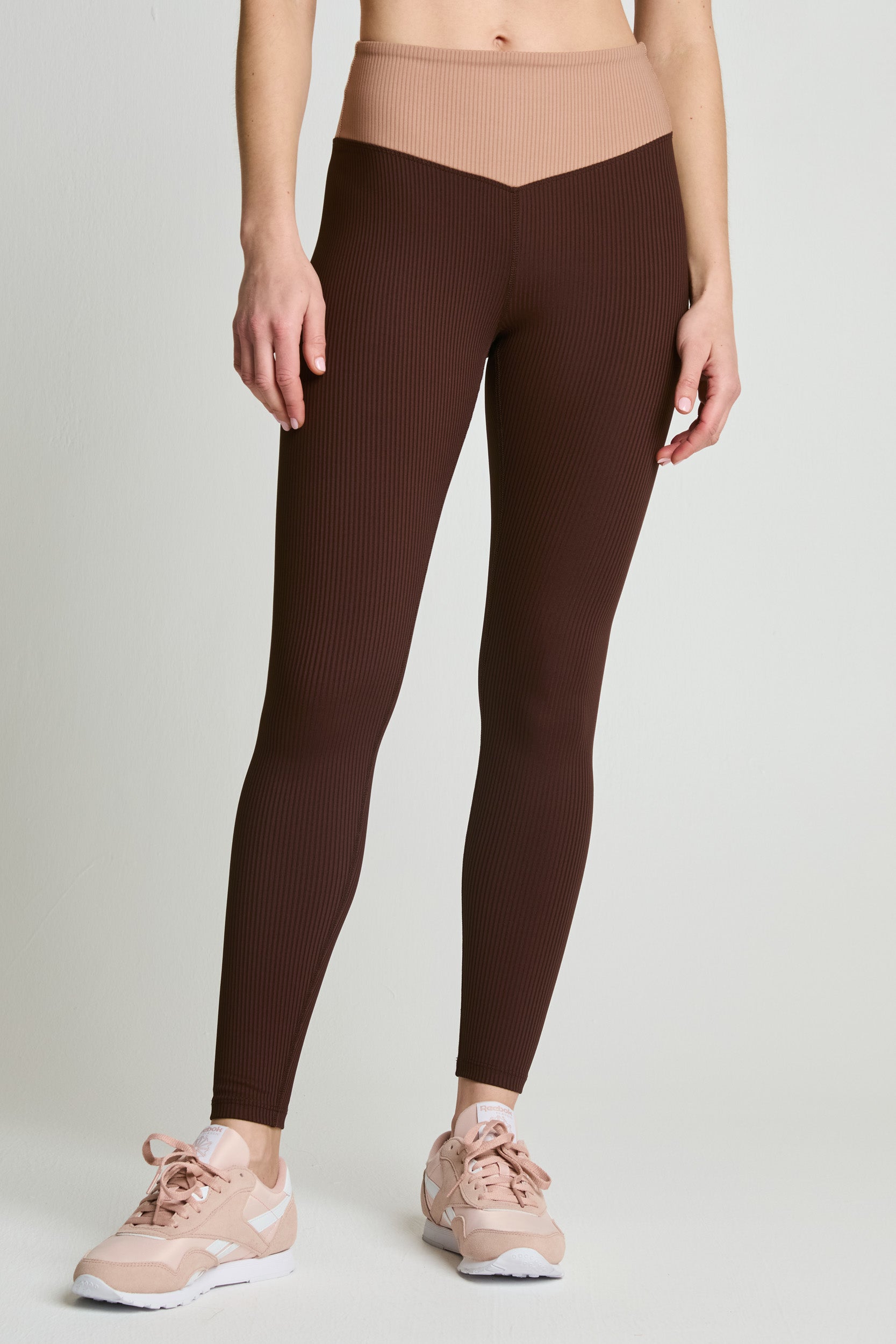 Ribbed Two Tone Dip Legging